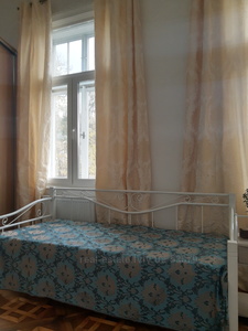 Rent an apartment, Austrian, Rustaveli-Sh-vul, Lviv, Galickiy district, id 4547060