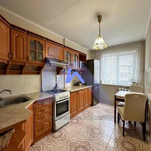 Buy an apartment, Stalinka, Kolomiyska-vul, Lviv, Sikhivskiy district, id 4445211