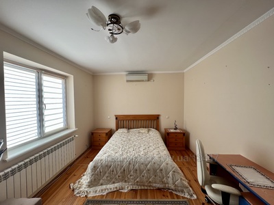 Rent an apartment, Mansion, Riasnianska-Street, Bryukhovichi, Lvivska_miskrada district, id 4243878