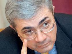 Полунеев: Нацбанк в случае необходимости может пойти на плавную девальвацию гривни