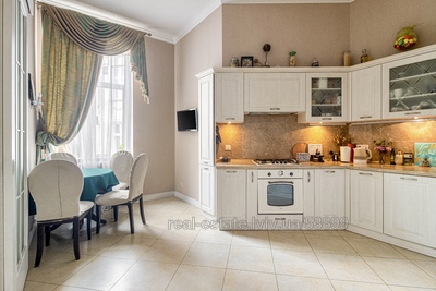 Buy an apartment, Austrian luxury, Pekarska-vul, Lviv, Lichakivskiy district, id 4602955