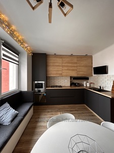 Rent an apartment, Khmelnickogo-B-vul, Lviv, Shevchenkivskiy district, id 4436916