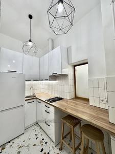 Rent an apartment, Austrian, Khmelnickogo-B-vul, Lviv, Galickiy district, id 4591107