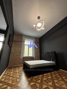 Rent an apartment, Austrian luxury, Rustaveli-Sh-vul, Lviv, Galickiy district, id 4541267