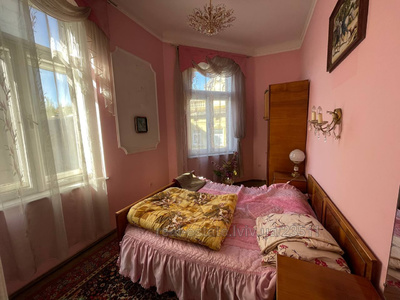 Buy an apartment, Austrian, Tiktora-I-vul, Lviv, Galickiy district, id 4547308