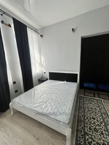 Rent an apartment, Austrian, Gaydamacka-vul, Lviv, Shevchenkivskiy district, id 4566182