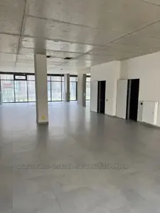 Аренда коммерческой недвижимости, Фасадное с отдельным входом, Зеленая ул., Львов, Сыховский район, id 5914205