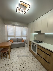 Rent an apartment, Czekh, Volodimira-Velikogo-vul, Lviv, Frankivskiy district, id 4599554