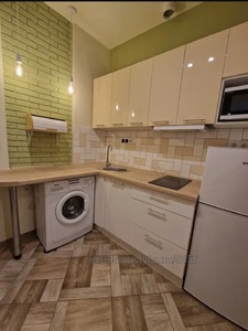 Rent an apartment, Building of the old city, Kotlyarevskogo-I-vul, Lviv, Frankivskiy district, id 4594556