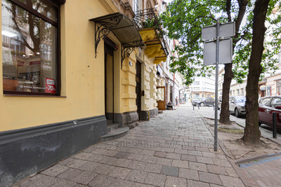 Commercial real estate for rent, Freestanding building, Chaykovskogo-P-vul, Lviv, Galickiy district, id 4597268