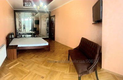 Rent an apartment, Chornovola-V-prosp, Lviv, Galickiy district, id 3411930