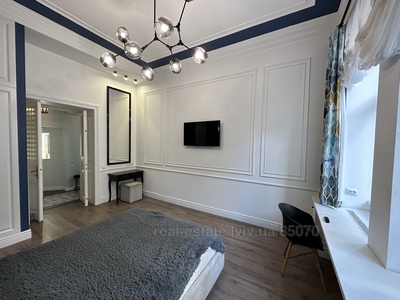 Rent an apartment, Austrian luxury, Brativ-Rogatinciv-vul, Lviv, Galickiy district, id 4510760