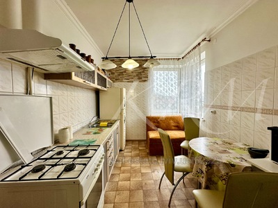 Buy an apartment, Mansion, Olesnickogo-Ye-vul, Lviv, Zaliznichniy district, id 4481628