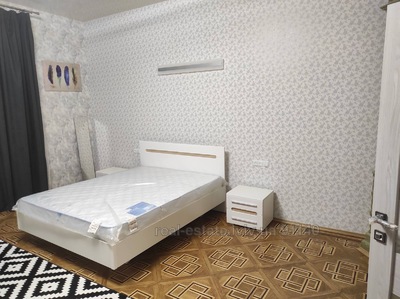 Rent an apartment, Austrian luxury, Kulisha-P-vul, Lviv, Galickiy district, id 4533886