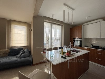 Rent an apartment, Pekarska-vul, Lviv, Galickiy district, id 4571354