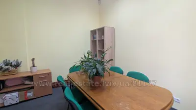 Зняти комерційну нерухомість, Окрема будівля, Природна вул., Львів, Франківський район, id 5918019