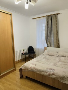 Buy an apartment, Building of the old city, Uzhgorodska-vul, 1, Lviv, Galickiy district, id 4523434
