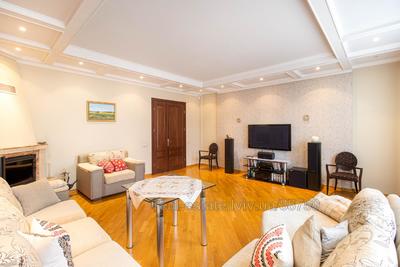 Buy an apartment, Austrian, Tarnavskogo-M-gen-vul, Lviv, Galickiy district, id 4531396