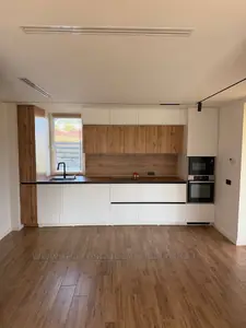 Rent a house, Home, Ryasne-Rus'ke, Lvivska_miskrada district, id 5919989