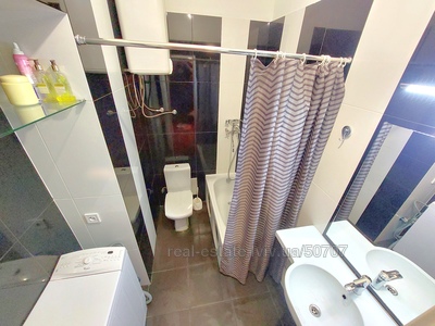 Rent an apartment, Austrian luxury, Gryunvaldska-vul, 7, Lviv, Frankivskiy district, id 4464778