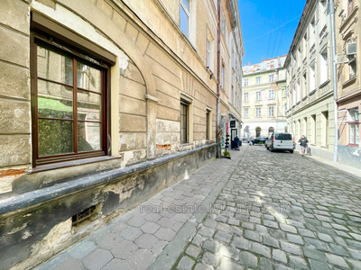 Buy an apartment, Austrian, Teatralna-vul, Lviv, Galickiy district, id 4579299