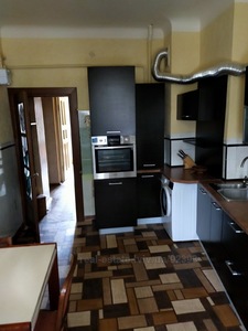 Buy an apartment, Stalinka, Geroiv-Maidanu-vul, Lviv, Frankivskiy district, id 4510685