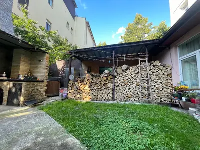 Купити квартиру, Будівля старого Львова, Заводська вул., 15, Львів, Шевченківський район, id 5919043