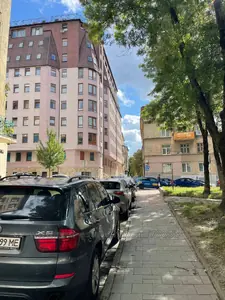 Зняти комерційну нерухомість, Фасадне з окремим входом, Підмурна вул., Львів, Шевченківський район, id 5929600