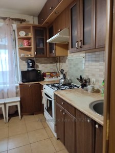 Rent an apartment, Czekh, Mikolaychuka-I-vul, Lviv, Shevchenkivskiy district, id 4453529
