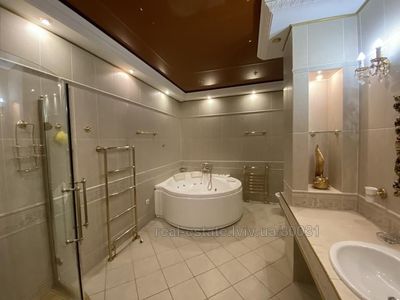 Rent an apartment, Austrian luxury, Geroiv-Maidanu-vul, Lviv, Frankivskiy district, id 4536768