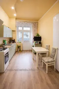 Купити квартиру, Австрійський, Опільського Ю. вул., Львів, Франківський район, id 5927142