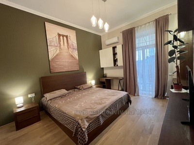 Rent an apartment, Stalinka, Chuprinki-T-gen-vul, Lviv, Frankivskiy district, id 4363443