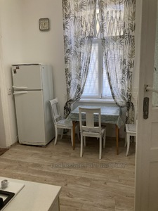 Rent an apartment, Building of the old city, Nalivayka-S-vul, 9, Lviv, Galickiy district, id 4473008