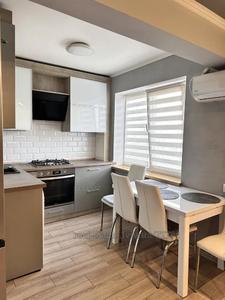 Rent an apartment, Hruschovka, Maksimovicha-M-vul, Lviv, Sikhivskiy district, id 4400308