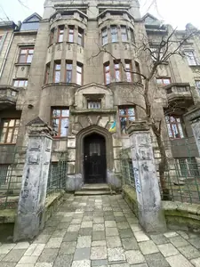Купить коммерческую недвижимость, Нежилой фонд, Коновальца Е. ул., Львов, Франковский район, id 5918752
