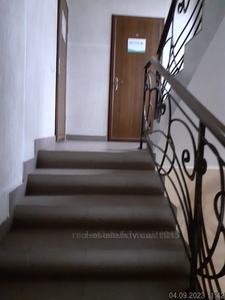 Rent an apartment, Mansion, Nezalezhnosti-Ukrayini-vul, Bryukhovichi, Lvivska_miskrada district, id 4464814