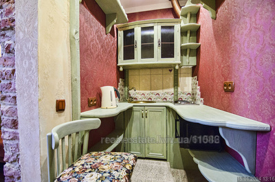 Rent an apartment, Austrian luxury, Rinok-pl, Lviv, Galickiy district, id 4289141