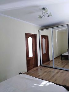 Rent an apartment, Austrian, Doroshenka-P-vul, Lviv, Galickiy district, id 4492386