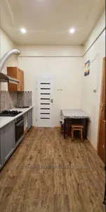Купить квартиру, Польский, Клепаровская ул., Львов, Франковский район, id 5916241