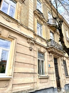 Buy an apartment, Austrian, Novakivskogo-O-vul, Lviv, Galickiy district, id 4575083