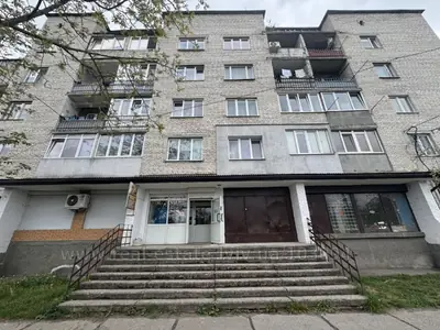 Commercial real estate for sale, Storefront, Яворницького, Zhovkva, Zhovkivskiy district, id 5918484