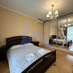 Rent an apartment, Staroyevreyska-vul, Lviv, Galickiy district, id 4427903