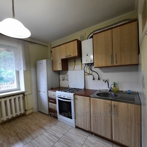 Rent an apartment, Stalinka, Gorbachevskogo-I-vul, Lviv, Galickiy district, id 4551288