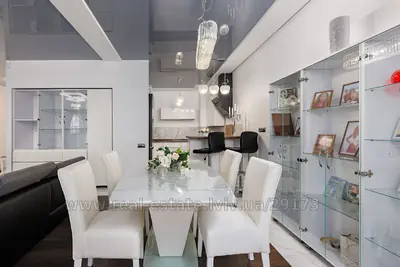Buy an apartment, Chornovola-V-prosp, Lviv, Shevchenkivskiy district, id 5918637