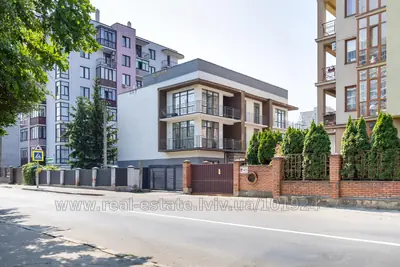 Buy a house, Okruzhna-vul, 92, Lviv, Frankivskiy district, id 5917244