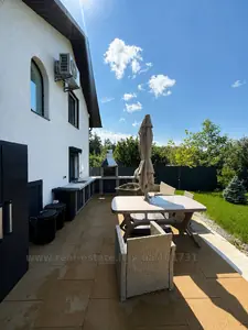 Rent a house, Bryukhovicka-vul, Lviv, Shevchenkivskiy district, id 5919375