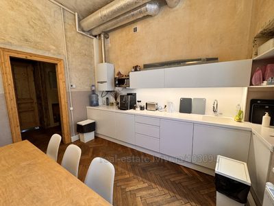 Buy an apartment, Austrian, Bogomolcya-O-akad-vul, 3, Lviv, Galickiy district, id 5905393