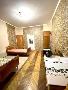 Buy an apartment, Building of the old city, Dzherelna-vul, Lviv, Galickiy district, id 4546926