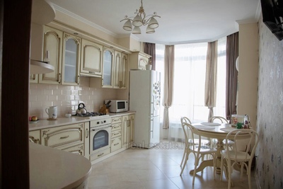 Rent an apartment, Linkolna-A-vul, Lviv, Shevchenkivskiy district, id 4350527