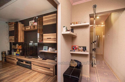 Buy an apartment, Zubrivska-vul, Lviv, Sikhivskiy district, id 4271689
